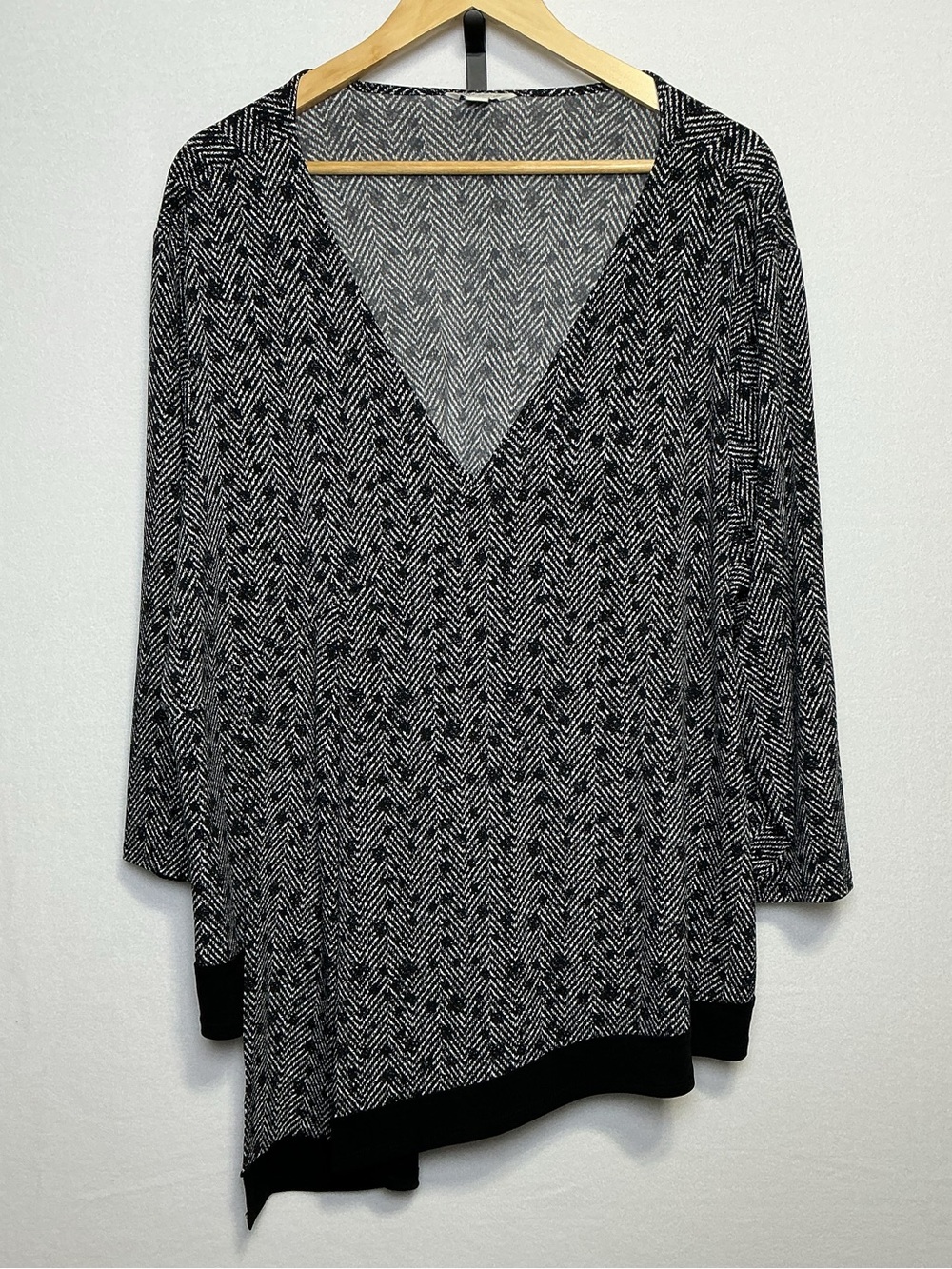 Cato Black White Herringbone Asymmetrical Tunic Top Women’s 22/24W Plus Size